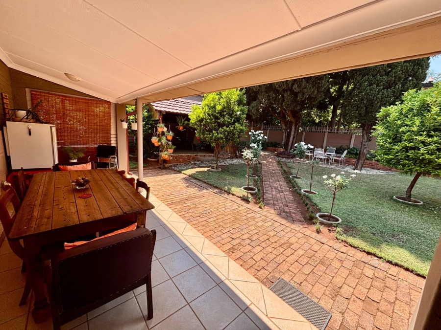 4 Bedroom Property for Sale in Wilkoppies North West